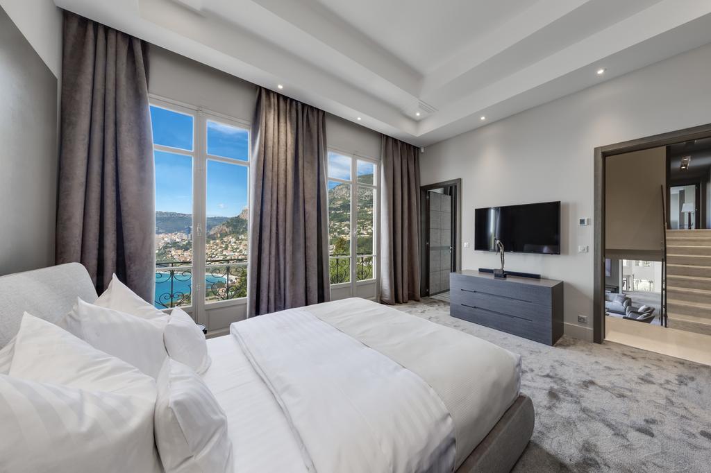 Luxurious Villa Overlooking Monaco 로퀴에브륀캡마르탱 외부 사진